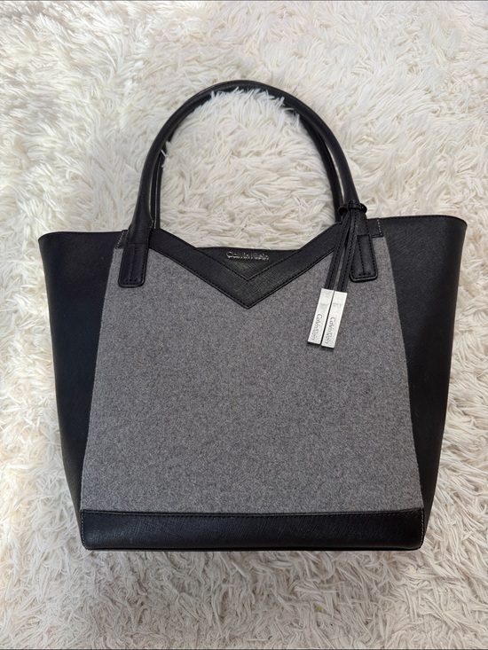 Calvin Klein Handbags - Calvin Klein Tote Purse Handbag